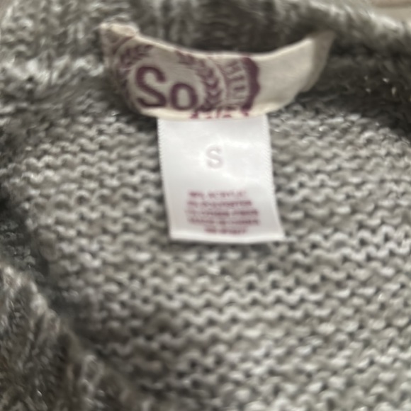 So, Cableknit Sweater - Picture 3 of 3